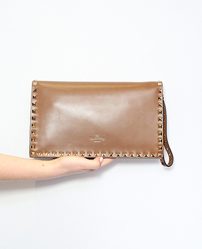Rockstud Clutch, front view